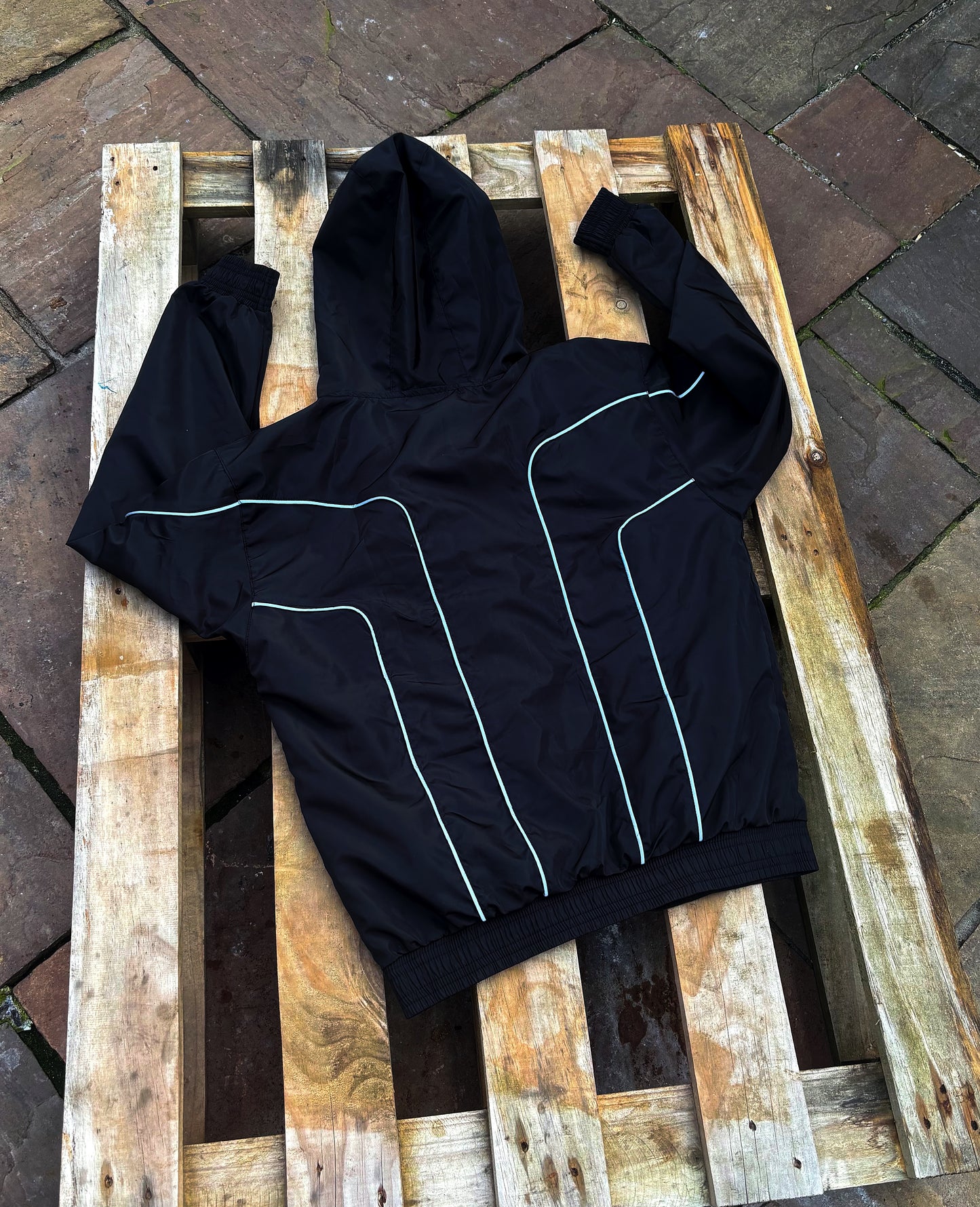 BE Windbreaker Jacket (Black)